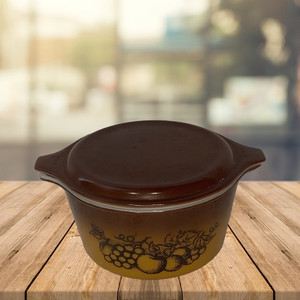 Vintage Pyrex Old Orchard Butterscotch Brown 1 Quart Casserole with Lid‎
